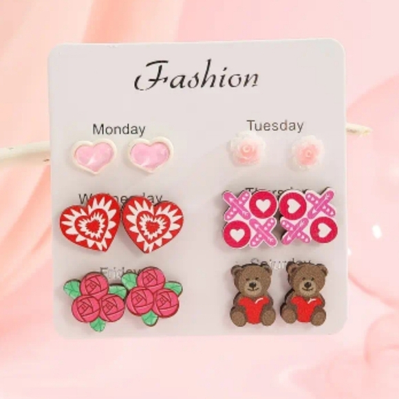 Jewelry - 6 pairs of cute valentines stud earrings